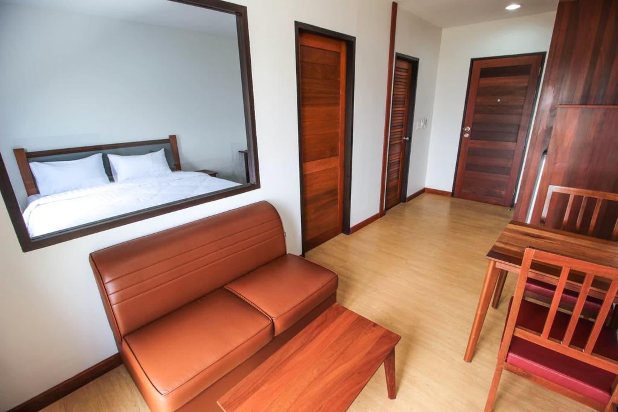 Tai-Shan Suites Ratchaburi Kültér fotó