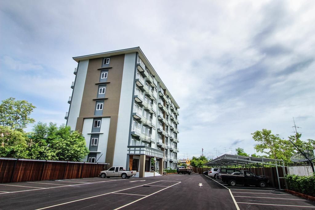 Tai-Shan Suites Ratchaburi Kültér fotó